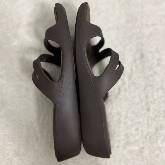 CROCS Patricia Brown Open Toe Sandals Size 10 - Picture 3 of 7